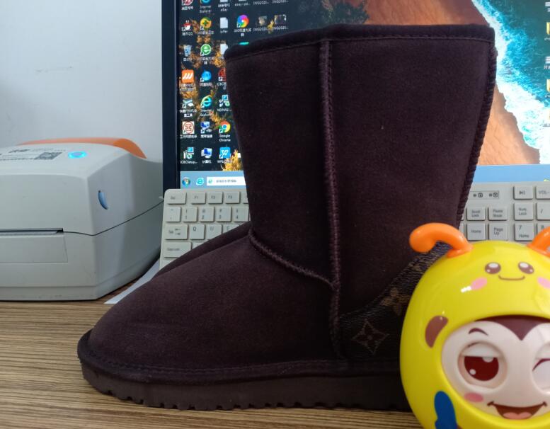 

HOT SELL NEW CLASSIC DESIGN POPULAR L+U Sheepskin Suede WOMEN BOOTS 05825 SHORT SNOW BOOTS KEEP WARM BOOTS FREE SHIPPING, Choose you like photo