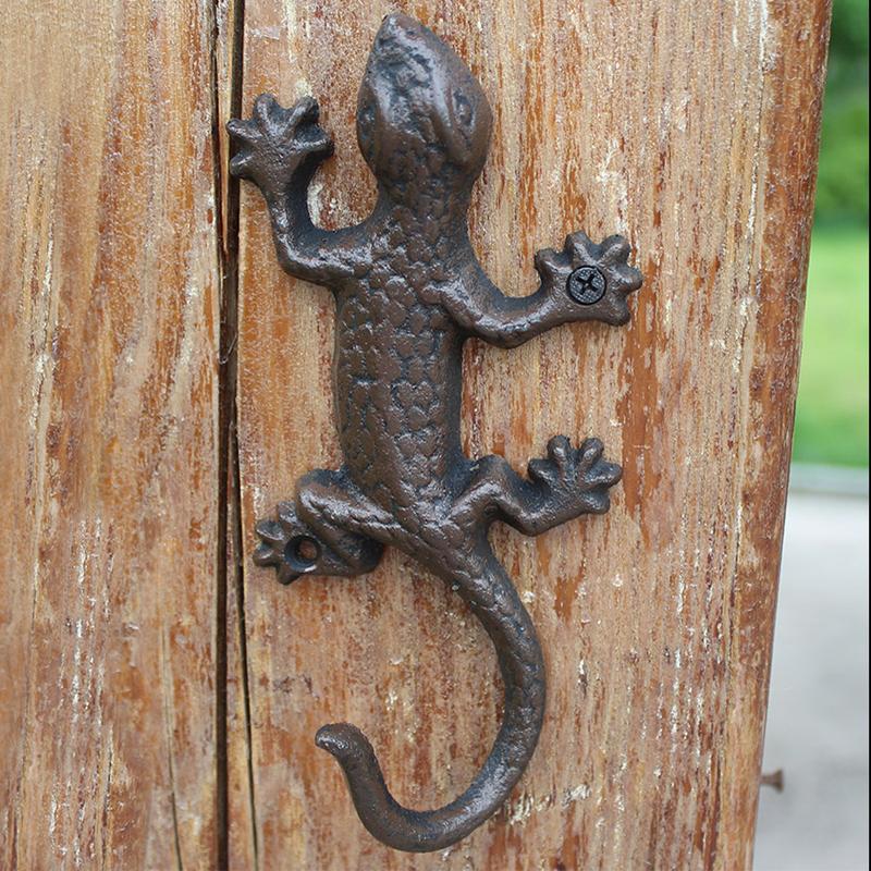 

Vintage Rustic Iron Accents Gecko Wall Lizard Design Home Garden Decor Cast Iron Wall Hook key holder hanger bathroom