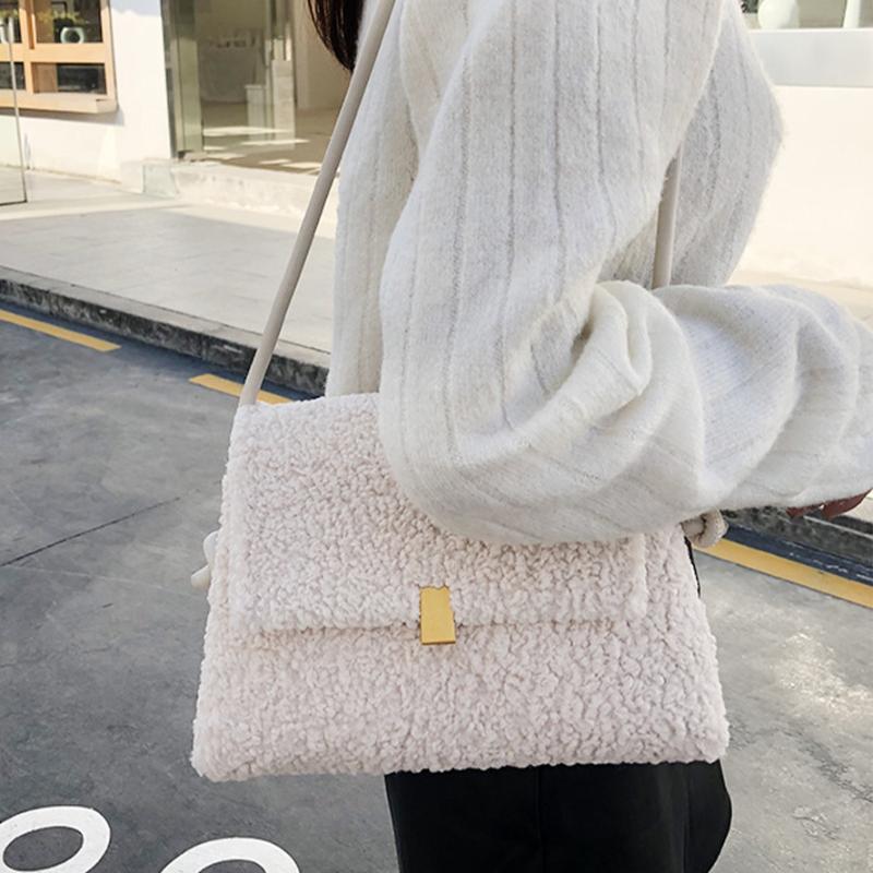 

Winter Women's Bag Fashion Trend Luxury Women Shoulder Bag High Quality Faux Fur Ladies Bags Solid Simple Bags For Women 2021, Brown