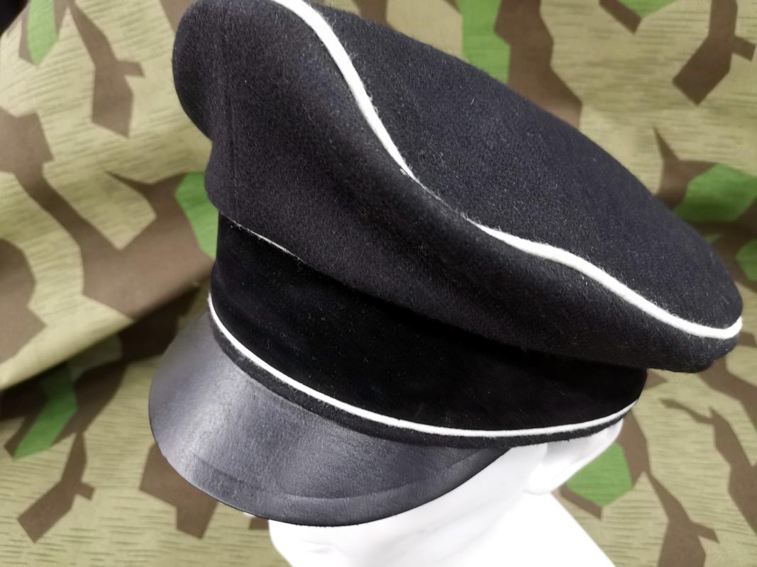 

Germany M32 . hat . Wool white line, As pic