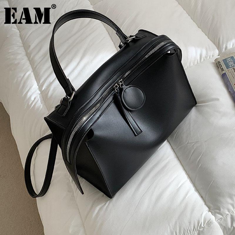 

[EAM] Women New Brief Large Capacity PU Leather Flap Personality All-match Crossbody Shoulder Bag Fashion Tide 2021 18A1303, Black