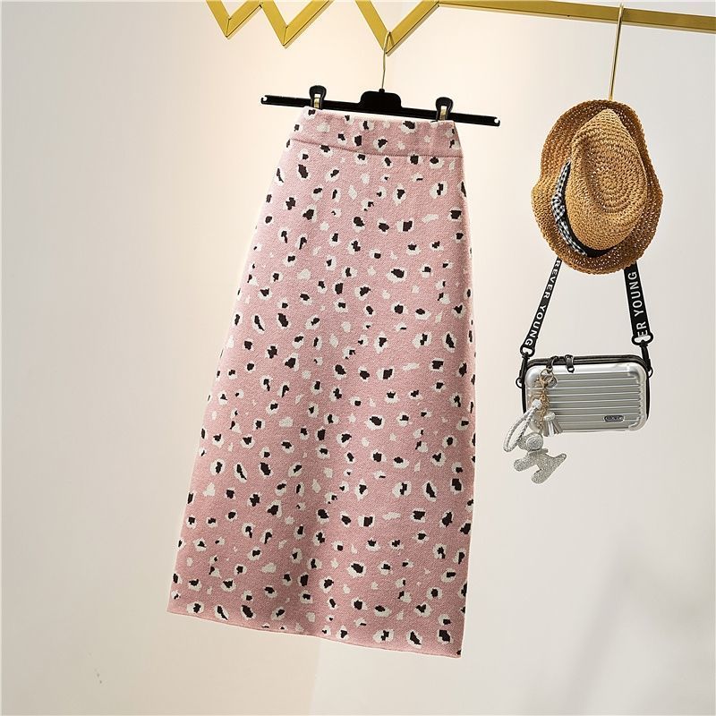

autumn 2021 New straight for women fashion wrap thin leopard hip knit winter long retro skirt sharing bottoms y311 3YXI, Unkkafeiseunk