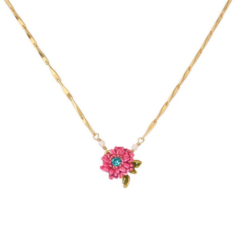 

Chokers Women Charm Plant Enamel Daisy Flower Pendant Necklace Small Delicate Leaf Inlaid Blue Crystal Clavicle Chain Friend Jewelry1