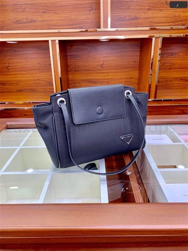 

Top Quality Luxury Fashion Removable strap Shoulder Bags waterproof Handbags Women fashion Designer Crossbody Bags Women Ladies Handbags, No bags