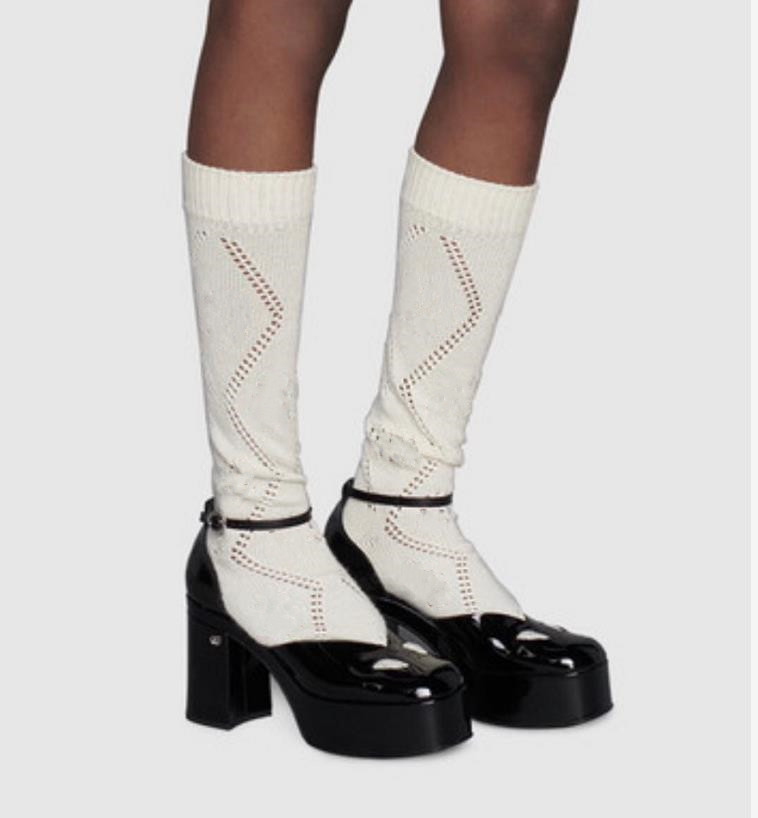 

Designer knee length socks Stockings for women girl 2020 New Classic Letter Knitted Cotton Shoes Hosiery Mid-calf Length Socks gifts, Beige