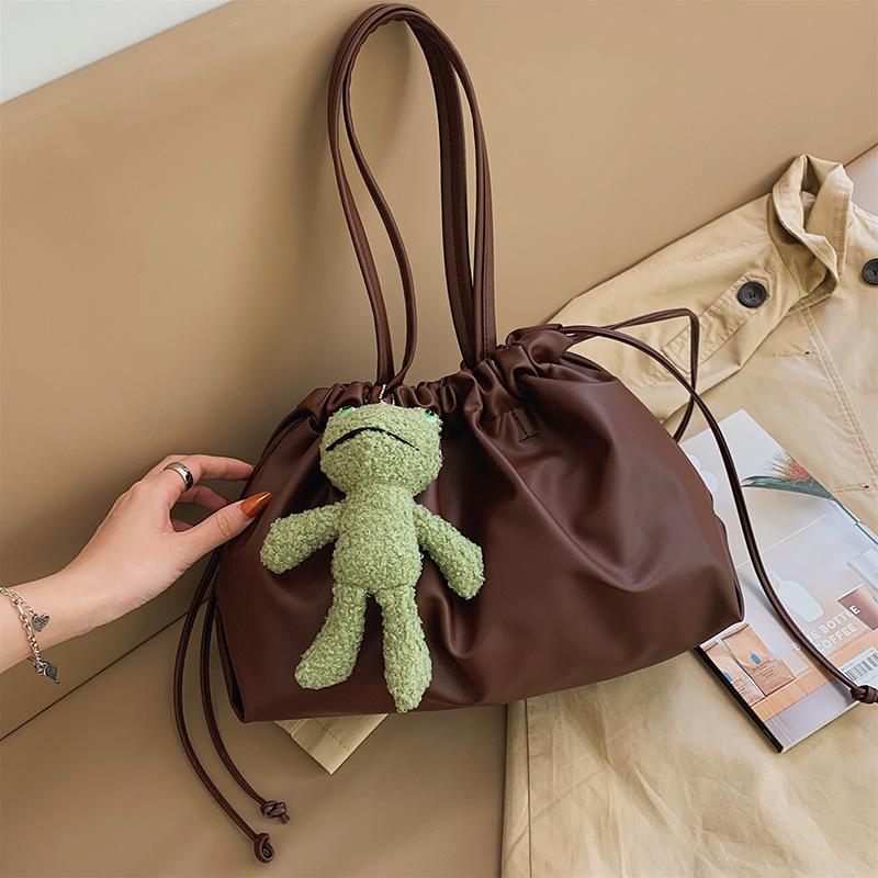 

Xiaobao 2021 women's pleated shoulder bag