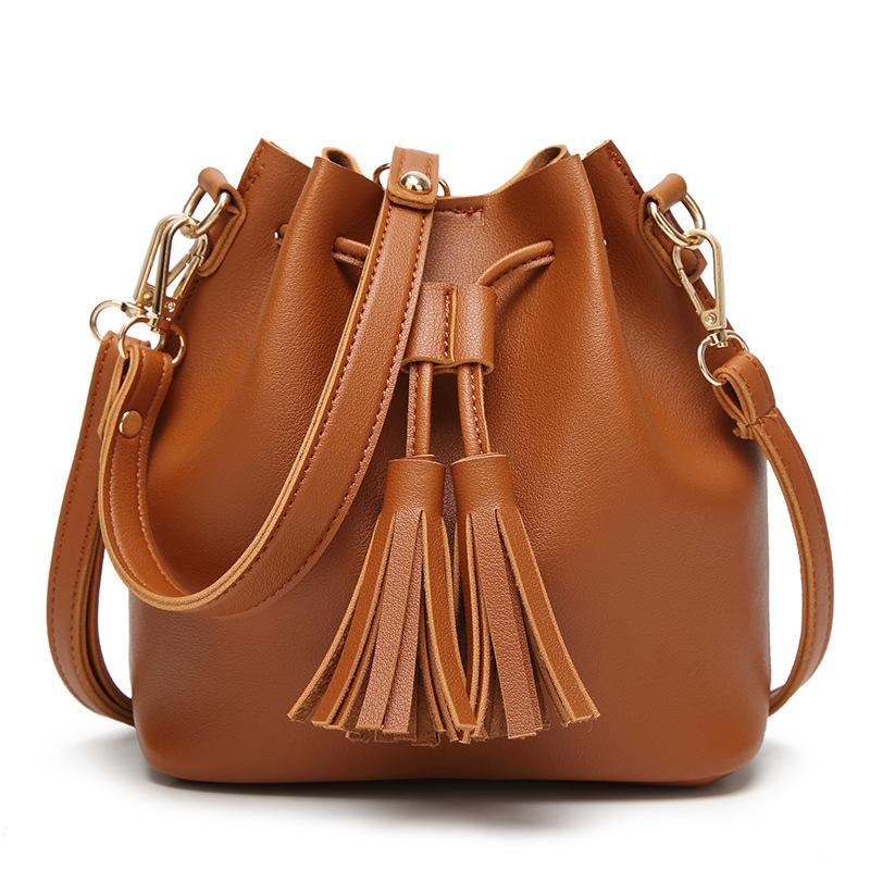

Women Fringe Bucket Bag Vintage Tassel Messenger Bag High Quality Pu Leather Retro Shoulder Simple Crossbody Tote, Black