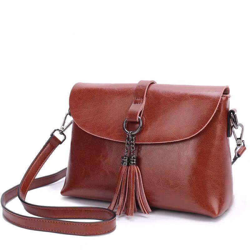 

Fashion Tassel Messenger Bag Simple Design Small Female Shoulder Bag Women Purse Leather Women Crossbody, Black