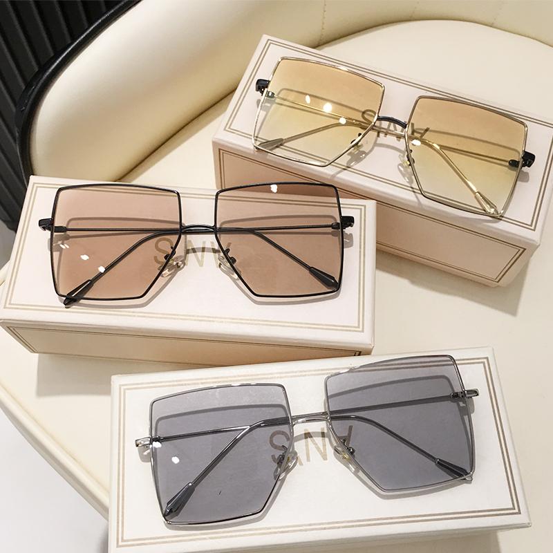 

Sunglasses MSWomen Luxury Classic Eyewear Female Oversize Original Brand Designer Men Pierced Sun Glasses Fashion UV400