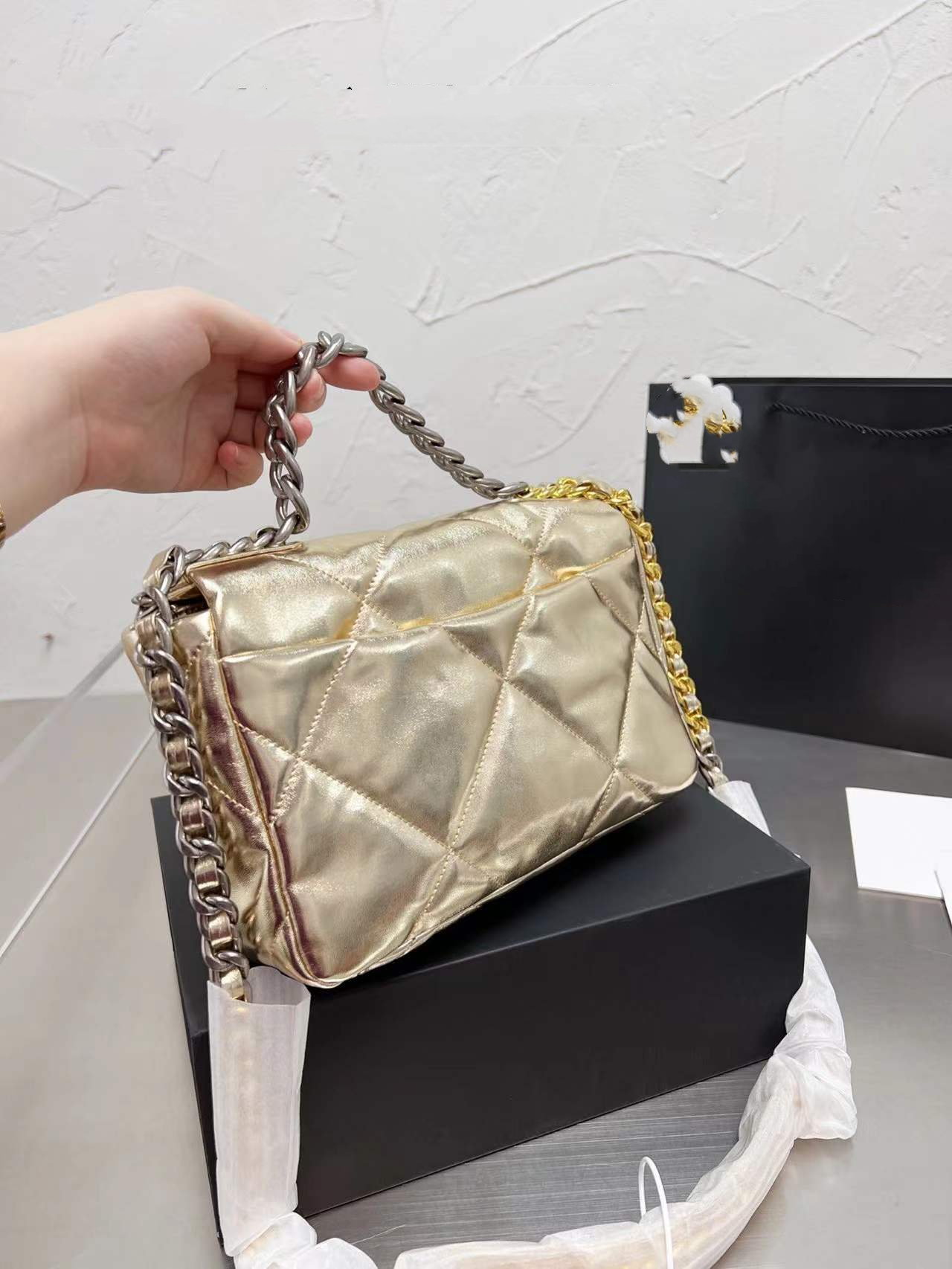 

Designer women's channel bag genuine leather handbag Sheepskin Rhombic design Shoulder bag Vintage Gold and silver splicing chain 5 col