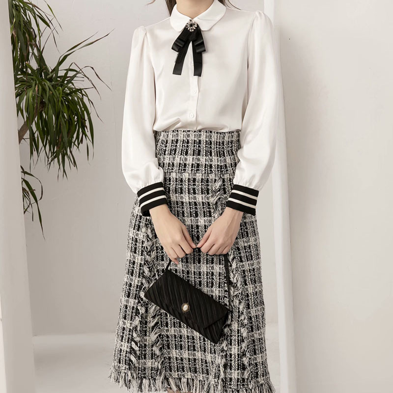

Spring New Frizzy Bowknot Style Long Sleeves Sleeves, Plaid Printing, Raw Edge, Socks, High-quality Suit Women's Clothes. Mrcm, White