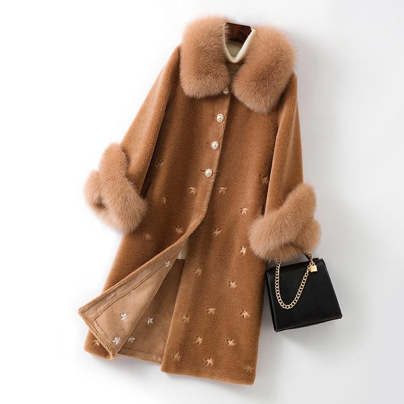 

2020 New Winter Women White Natural fur Sheep Shearing Fur Coat Fashion Warm Loose Embroidered Ladies Jacket Brand clothing1, Red