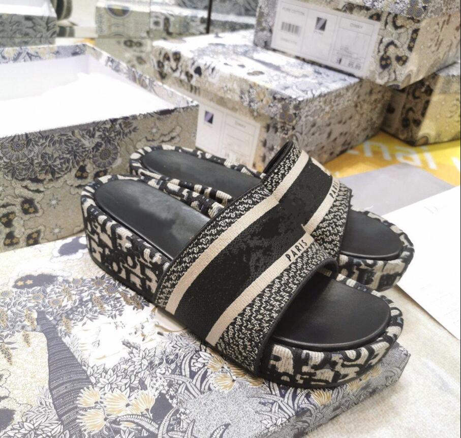 

Top Quality New Color Paris Sliders Mens Womens Summer Sandals Beach Slide Slippers Ladies Flip Flops Loafers With box 15435