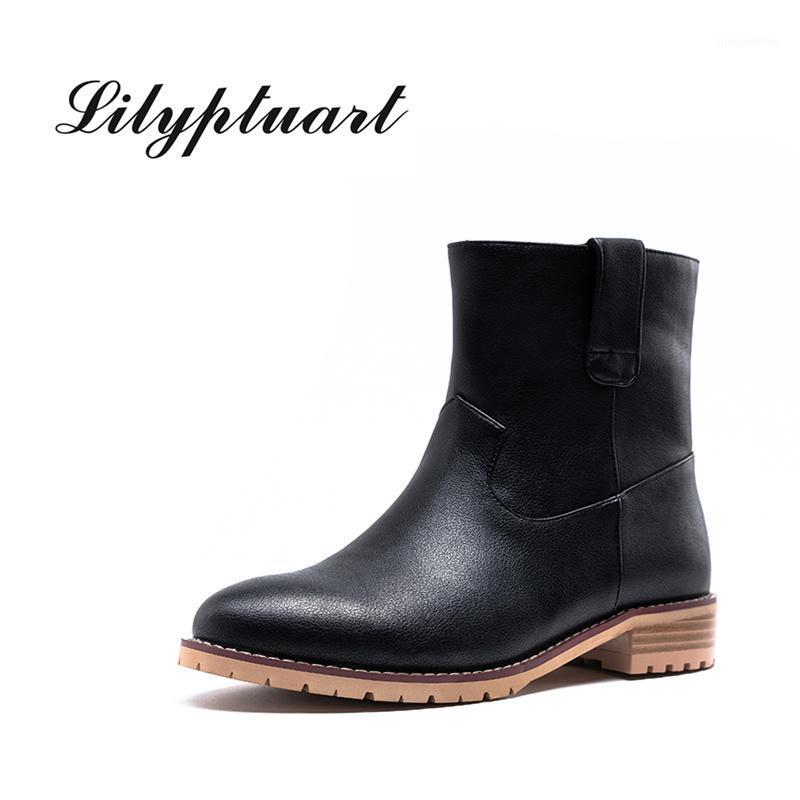 

2020 autumn and winter leather new women's leather boots rubber short tube thick with sets of feet round head fashion boots1, Black3