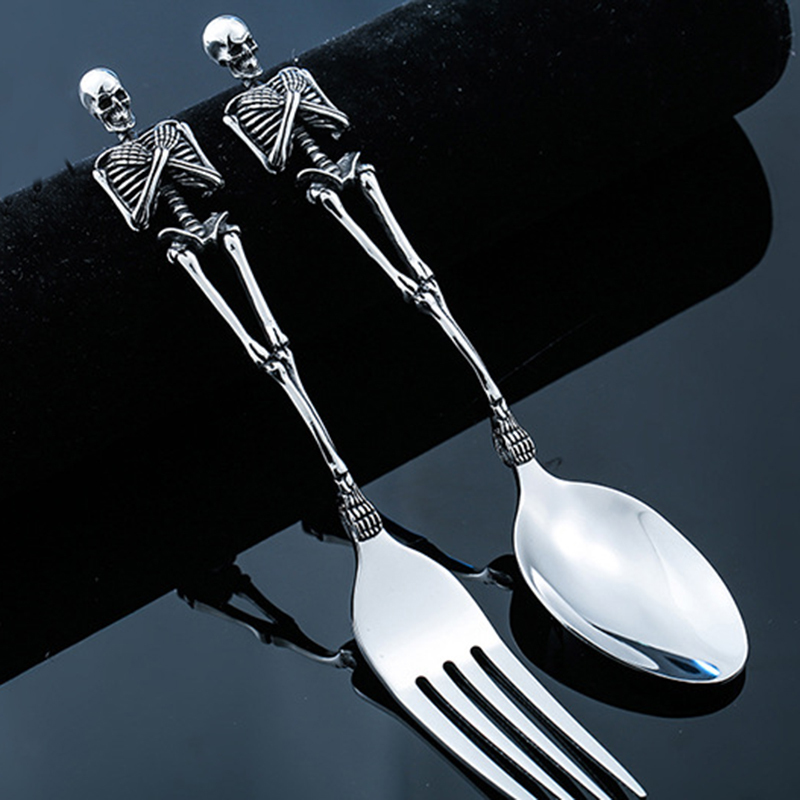 

Titanium Steel Skeleton Skull Fork Spoon Tableware Vintage Dinner Table Flatware Cutlery Set Metal Crafts Halloween Party Gifts T200227