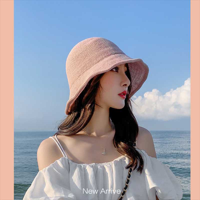 

Women's hat with small eaves for sunshade and sun protection, Black