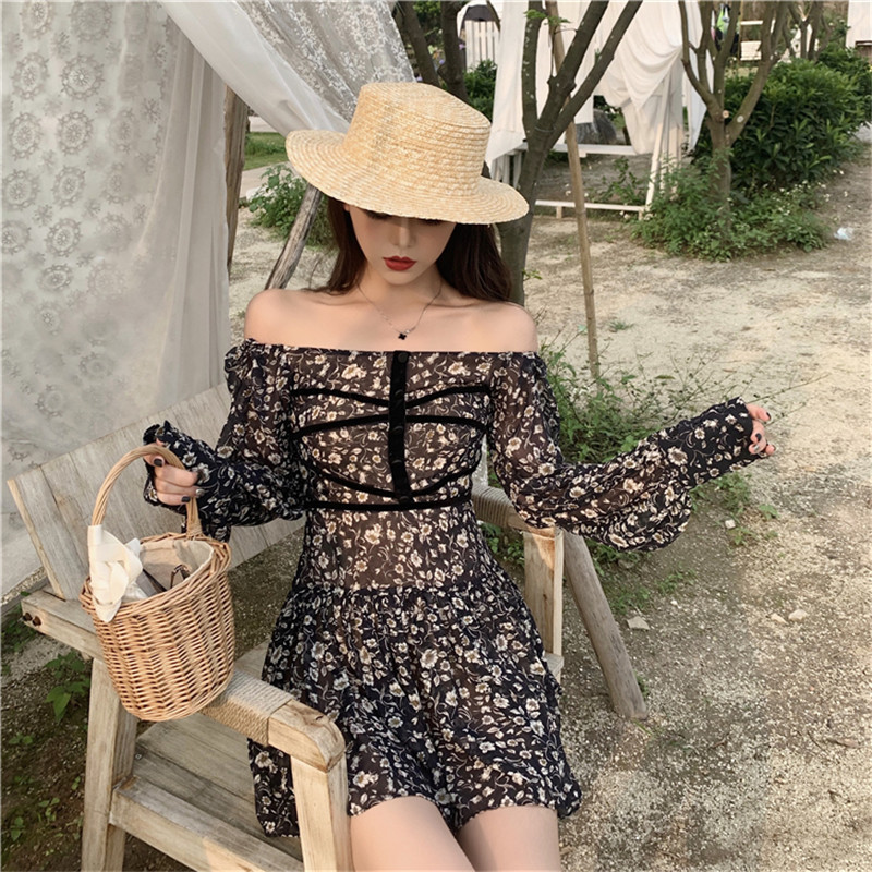 

2021 New Sexy Female Slash Neck Summer in Retro-floral Design Vacation Printed Short Mini-long Sleeve Super Mini Dress VXCD, Multi