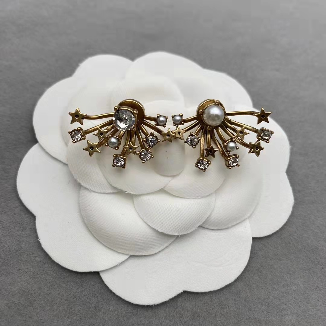 

Fashion Jewelry Luxury Women Earrings Designer Letter Stud Pearl Retro Fan-shaped Earrings Top Quality Engagement Earring For Lady