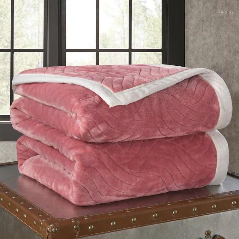 

Winter cross border blanket double person thickened warm flannel air conditioning blanket coral velvet summer quilt1