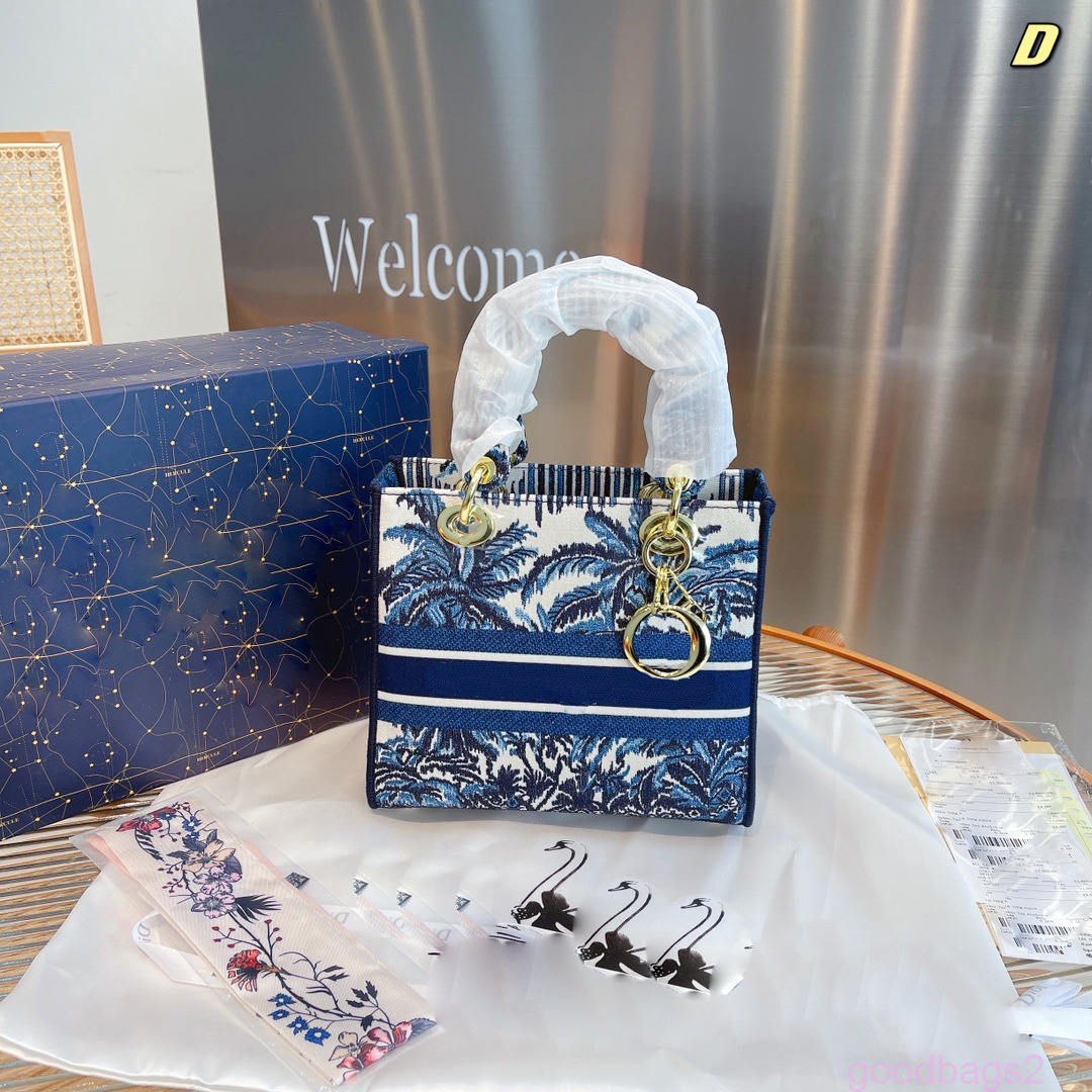 

Luxury D bags Luxurys Micro Doir MEDIUM LADY D-LITE bag Book Tote Designer handbags TOP Quality Genuine Leather Shoulder Bags purse for women