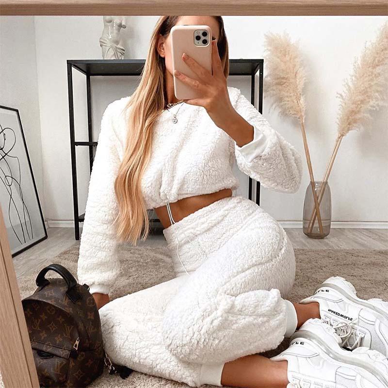 

Casual Furry Crop Sweatshirt Top And High Waisted Joggers Women Pants Two Piece Set Tracksuit Women Outfits Autumn Winter Female, White