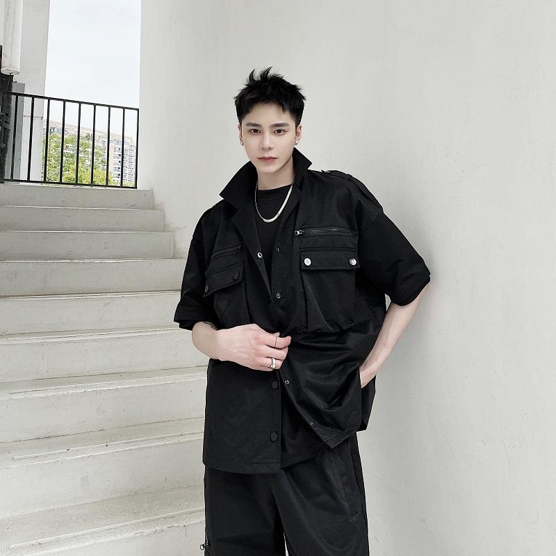 

Male Black Loose Shirts Men Streetwear Hip Hop Fashion Casual Short Sleeve Multi-pocket Cargo Shirts, Shirt