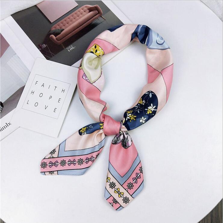 

2021 New Silk Scarf 70*70 New Fashion Bowknot Flowers Prints Women Shawl Satin Small Squares Head Bag Decorative Scarves