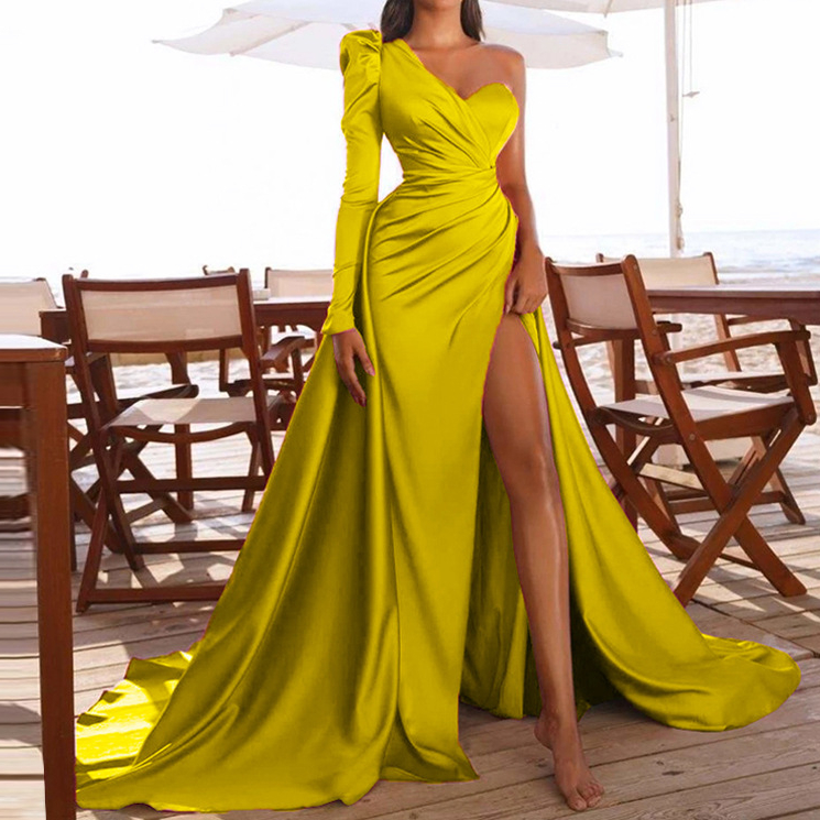 2022 luxueux nude blush rose sexy robes de bal sexy hautes perles de cristal à manches longues ouverte robe de soirée fête fête des robes formell