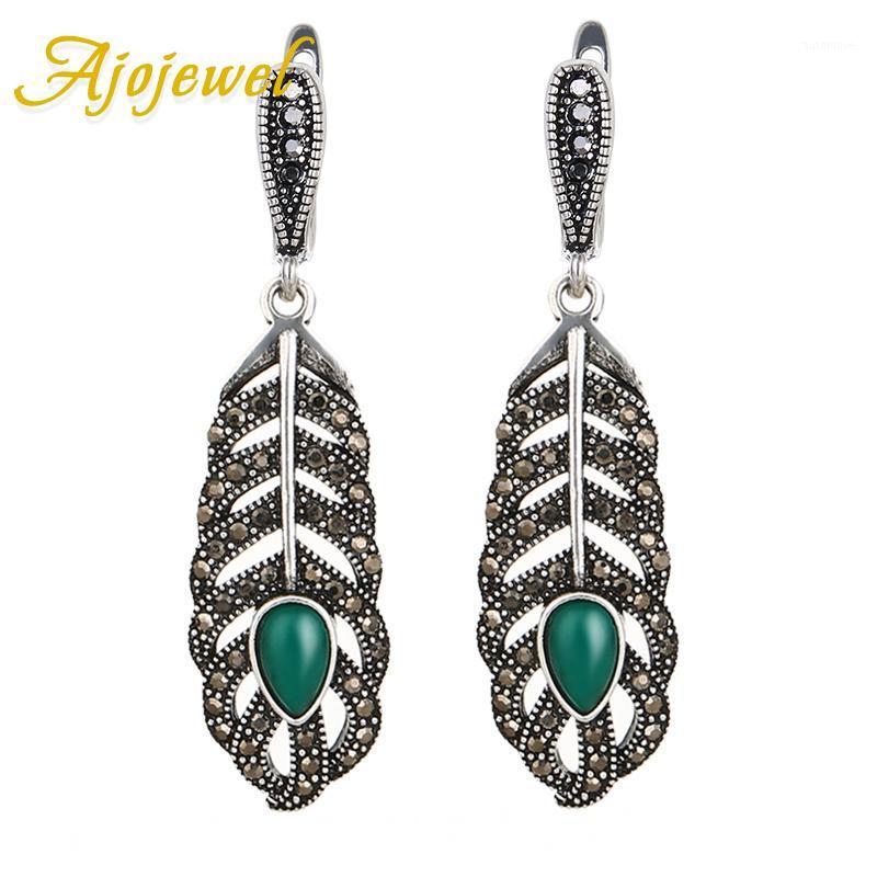 

Ajojewel Retro Style Green Resin Feather Earrings For Women Unique Jewelry Vintage Ladies Black Rhinestone Drop Earrings Bijoux1