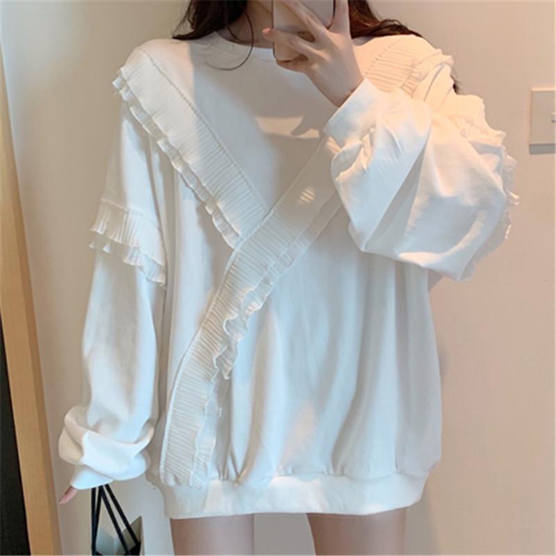 

Korean autumn and winter pleated lace stitching design sense of leisure loose round neck pullover women, White