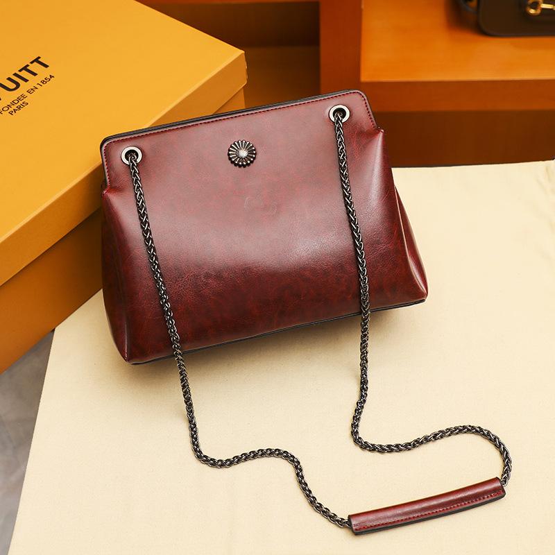 

New women's bag versatile large capacity retro armpit bag fashion chain Single Shoulder Messenger, Black