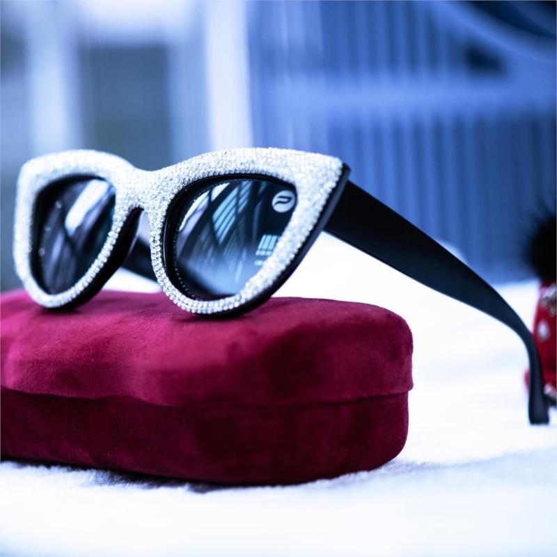 

With Case Luxury Rhinestone Cat Eye Sunglasses Men Women Fashion UV400