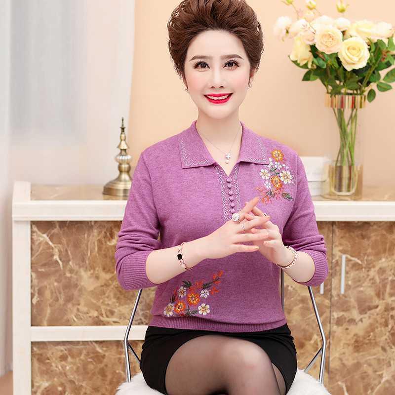 

2020 Autumn women embroidery Sweater turn-down collar middle age mother's knitted Pullover beaded flowers sweaters1, Khaki