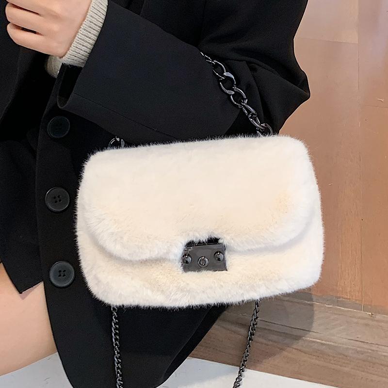 

Shoulder Bags VeryMe 2021 Fashion Women's Messenger Bag Cute Kawaii Faux Fur Crossbody Female Casual Handbags Winter Chain, Black