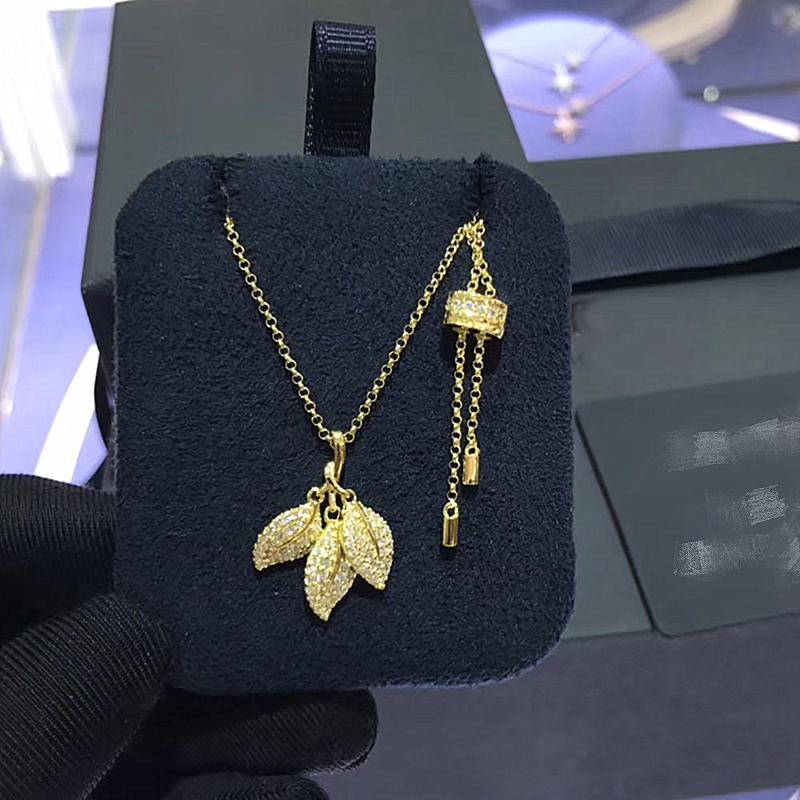 

Yellow Gold Three Leaves Charm Necklace Paved Zircon Bay Leaf Collar Necklace for Women Party Wedding Jewelry