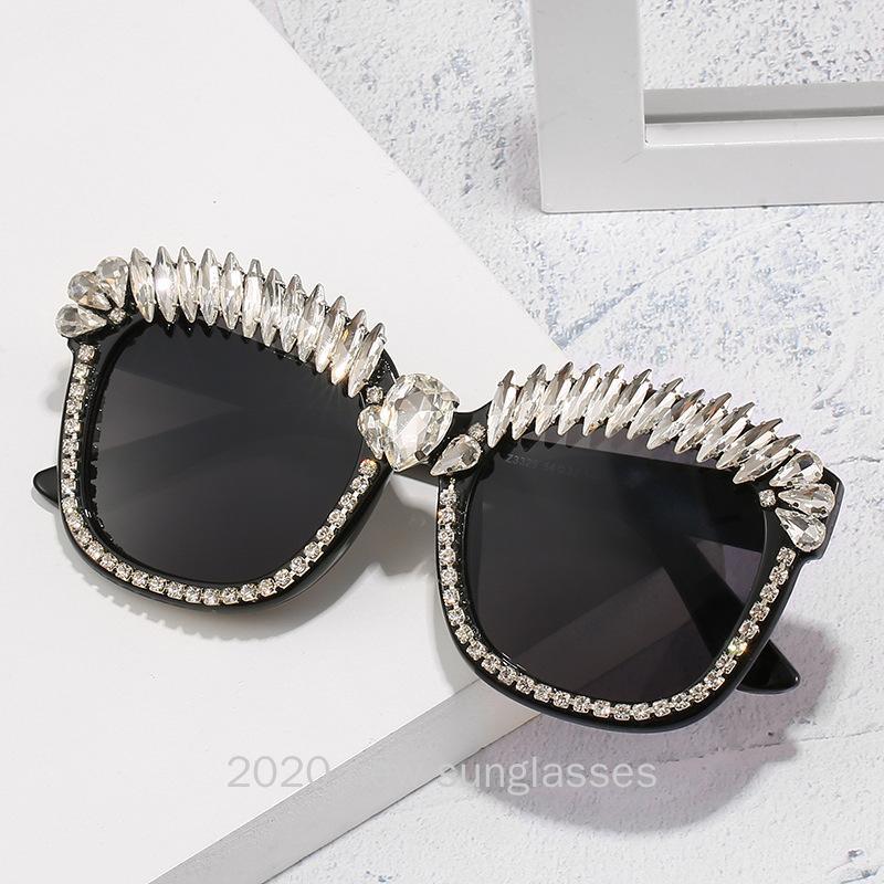 

Sunglasses Style Woman One Piece Glasses Bling Stone Frame Color Lens Party Eyewear Oversized Square Female Eyeglasses NX1