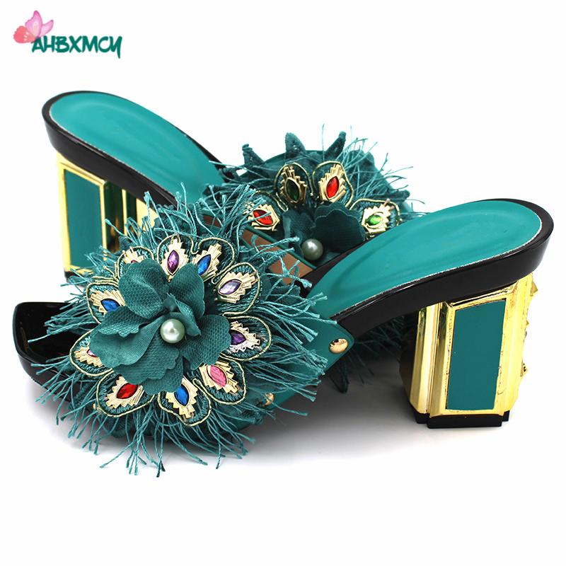 

2020 Ins Hot Selling Retro Style Nigerian Women Shoes in Teal Color Slingbacks Slipper for Party with Appliques, Black