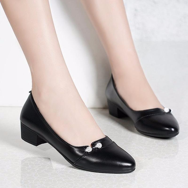 

2020 Autumn Spring New Women Shoes Woman Pumps Pointed Toe Solid Leather Rhinestone Shallow Thick Low Heels Mother Casual Shoes1, Black
