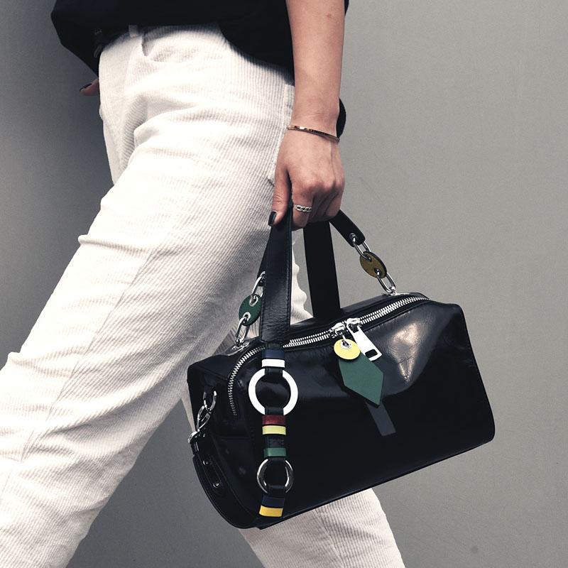 

oil wax genuine leather totes bags cow leather box bags real chain shoulder, Black