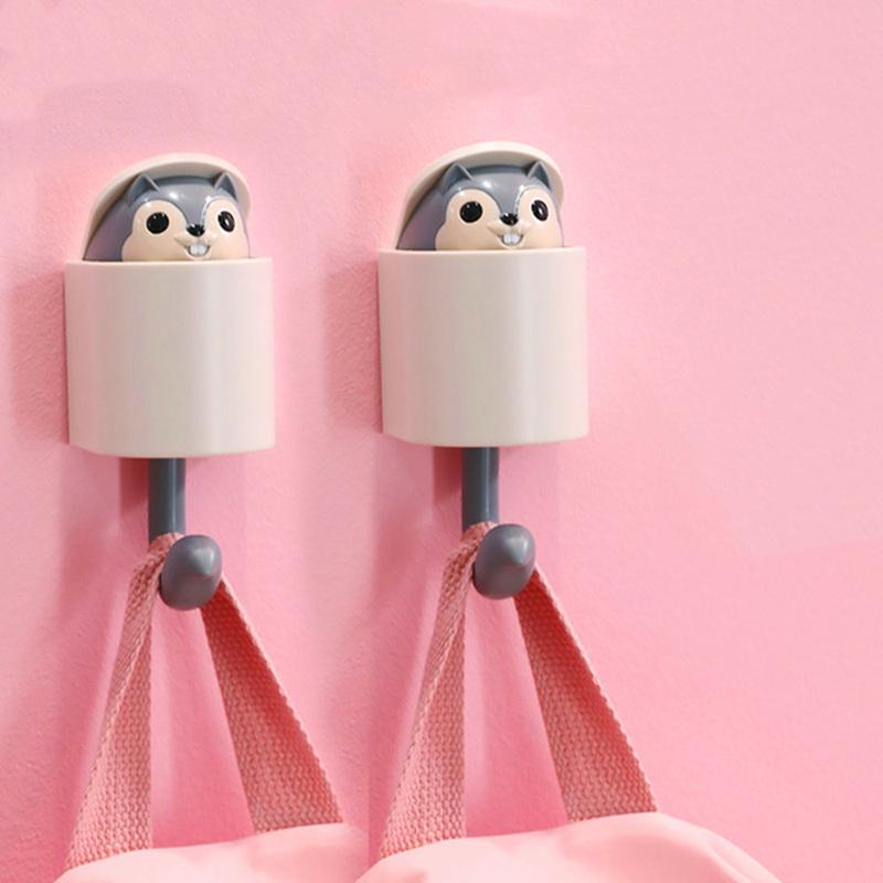 

2pcs Cute Outstretch Squirrel Hook Coat Wall Hanger Kitchen Hook Key Holder Wall Home Decoration Room Bathroom Accessories