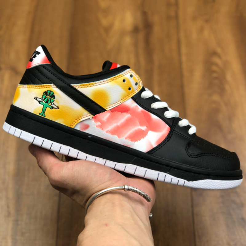 

New 2020 SB Low Pro Roswell Raygun Tie-Dye Dunk White Orange Flash/Black/White Women Men Running Shoe Dunks Outdoor Spots Sneakers