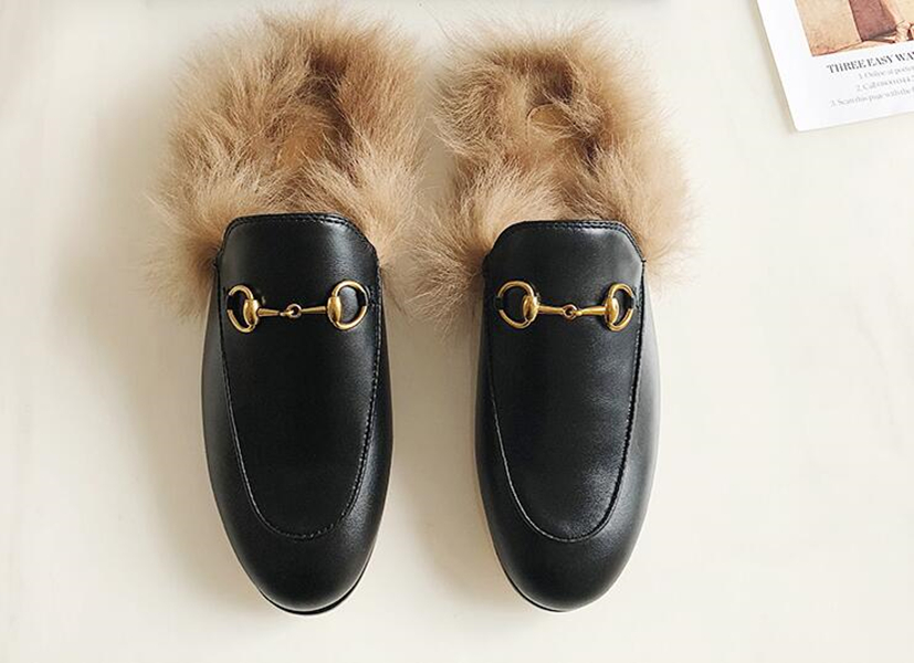 

Designer Mules Princetown Men Fur Slippers Mules Flats Genuine Leather Classic Metal Chain Mens Outside Casual Shoes Size 38-45, Black