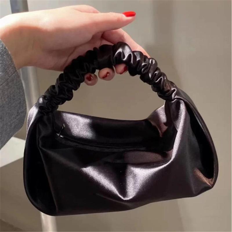 

2021New Retro Pleated Baguette Bag Women Fashion Nylon Armpit Bag French Shoulder Luxury Design Handbag Lady Purse, Black
