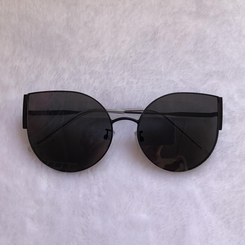 

2021 Women Classic Cat Eye Sunglasses Fashion Lady Unique Cool Sun glasses Female Retro Brand Designer Sunglasses Chameleon