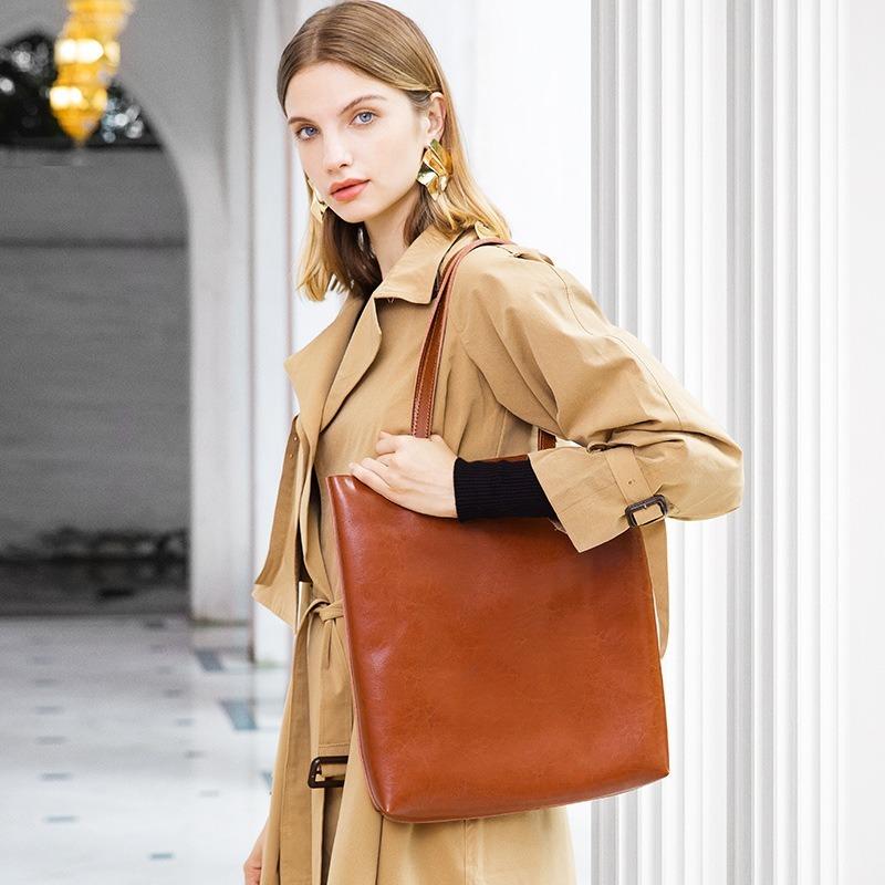 

Summer New Female Bag Fashion Lady Bag Simple Capacity Fashion Hand-held Shopping, Black