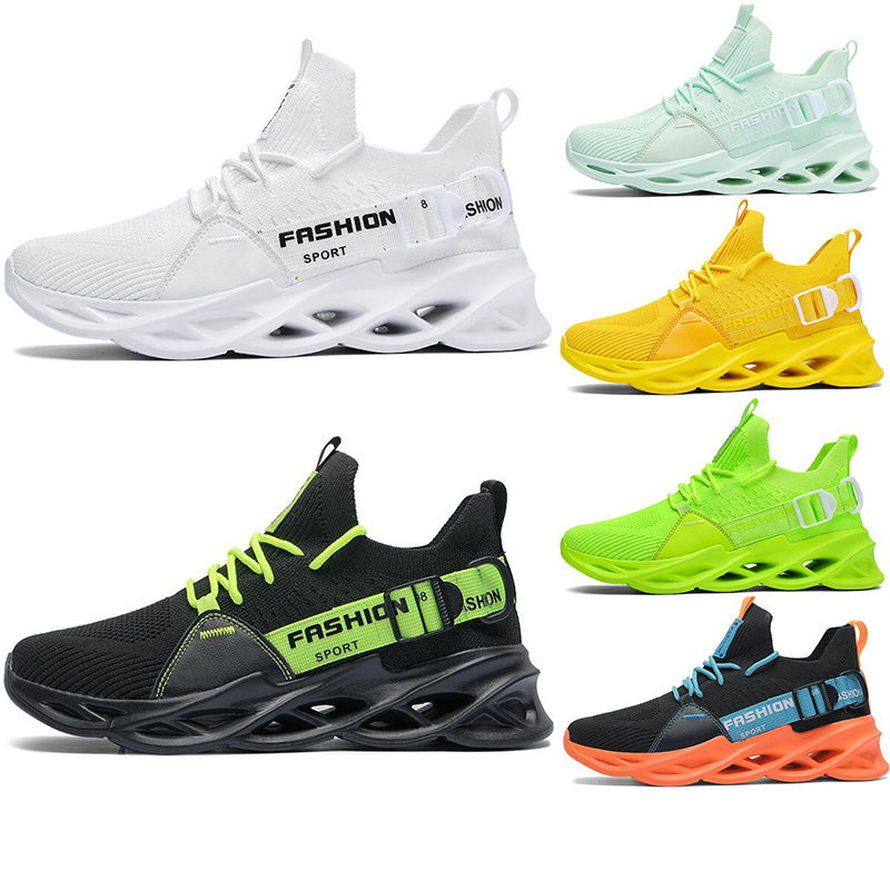 

2021 New men running shoes triple black white platform fashion mens women breathable great trainers breathable sports outdoor sneakers