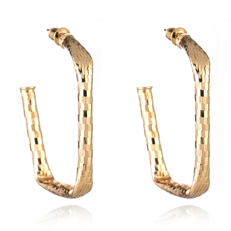 

Fashion gold tone hoop earring for women