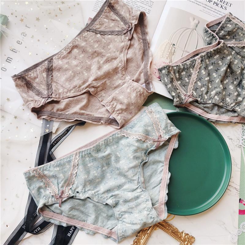 

Woman Panties 2021 New Comfortable Breathable Bow Cotton Lace Fashion Sexy Girl Underwear Traceless Female Briefs High Quality, Blue