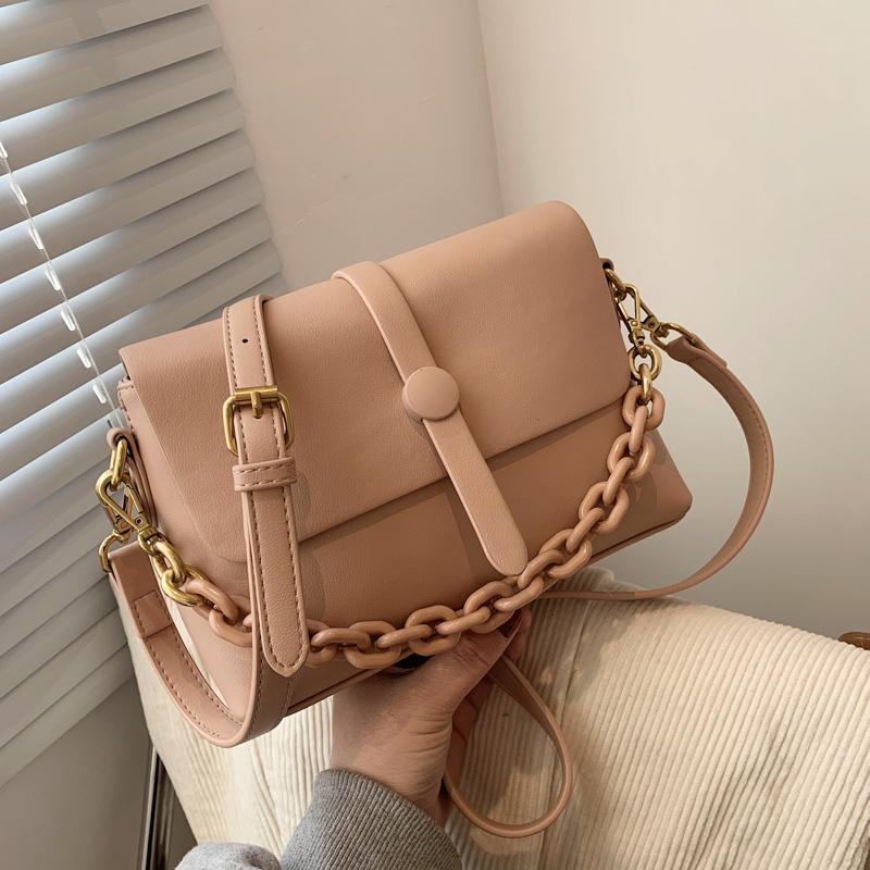

High Quality Chains Fashion Horizontal Woman Shoulder Bag sac femme 2021 Spring Crossbody Bag Quality Leather Flap Messenger, Black