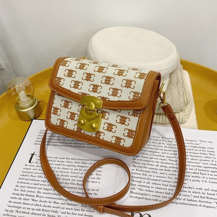 

Factory wholesale women handbag winter new plaid wool bag sweet lady contrast leather chain bag personality golden lock fashion bag, Black;red